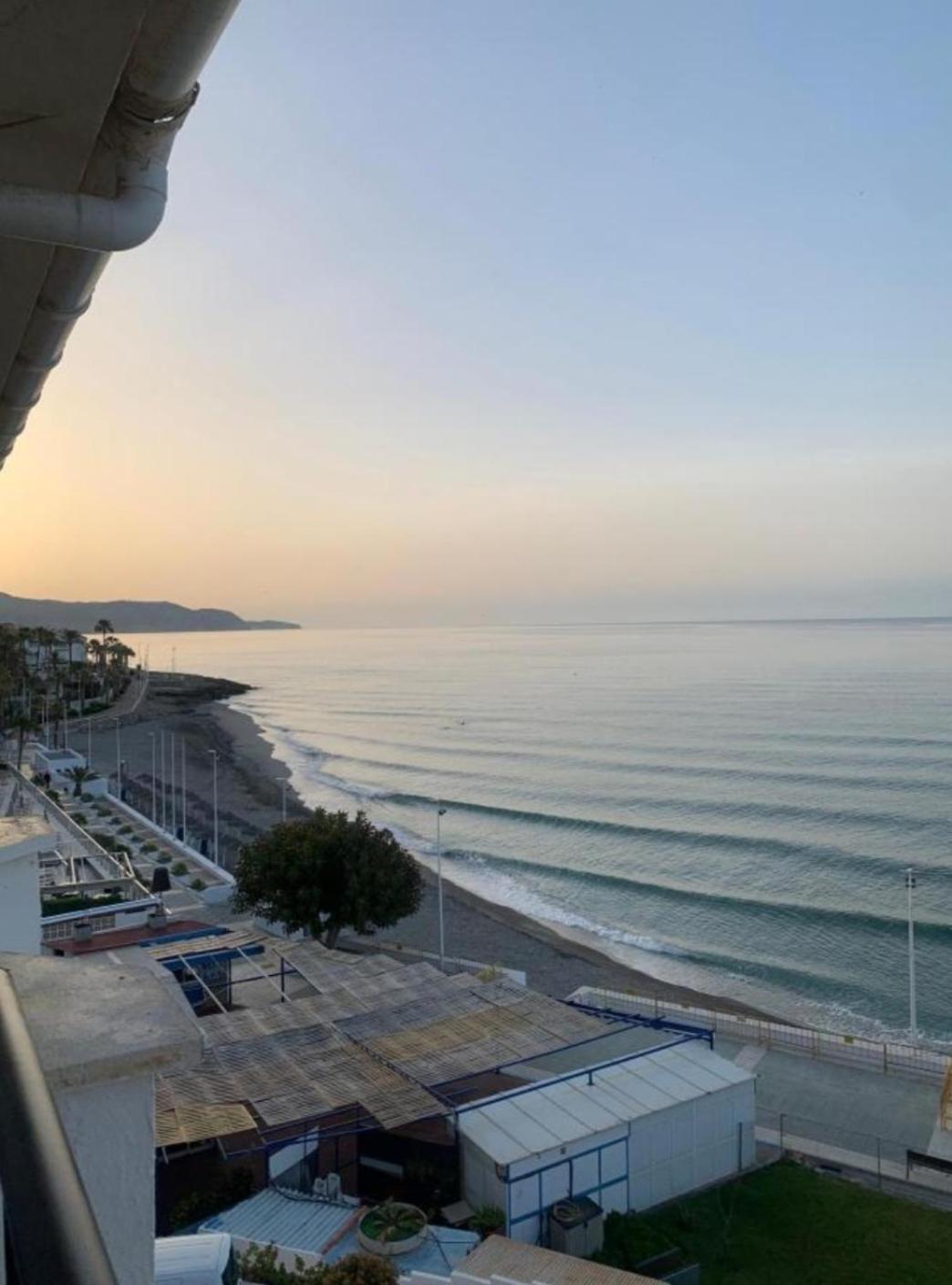 Precioso Apartamento Frontal Al Mar Nerja Eksteriør billede